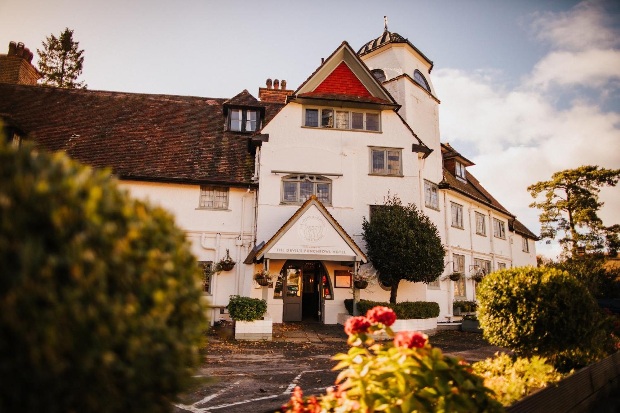 The Devil'S Punchbowl Hotel Hindhead Dış mekan fotoğraf