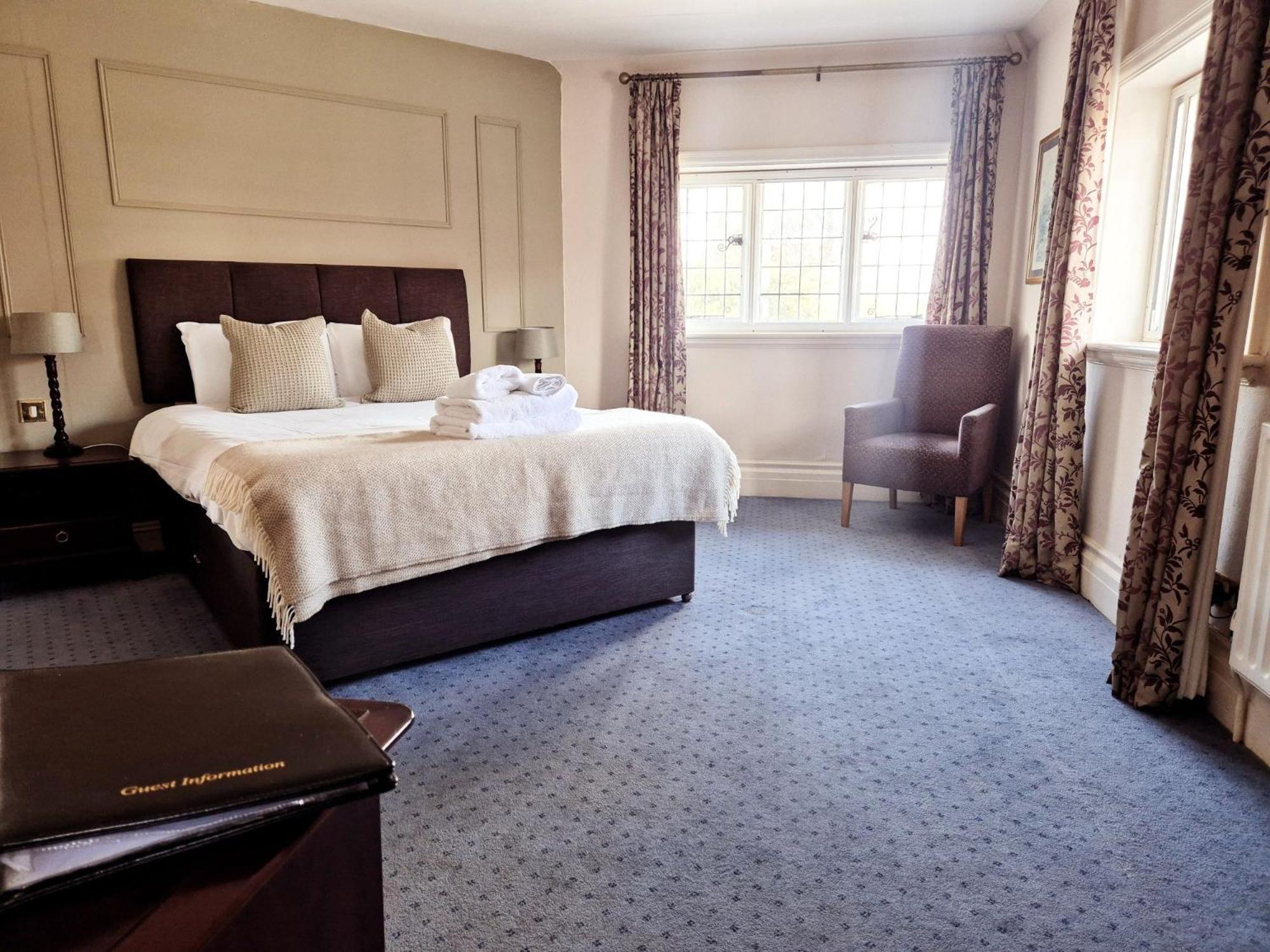 The Devil'S Punchbowl Hotel Hindhead Dış mekan fotoğraf