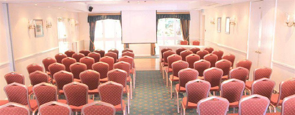 The Devil'S Punchbowl Hotel Hindhead Dış mekan fotoğraf