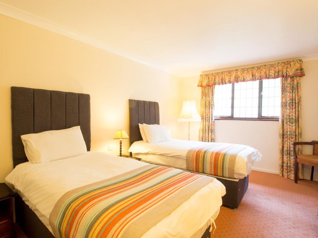 The Devil'S Punchbowl Hotel Hindhead Dış mekan fotoğraf